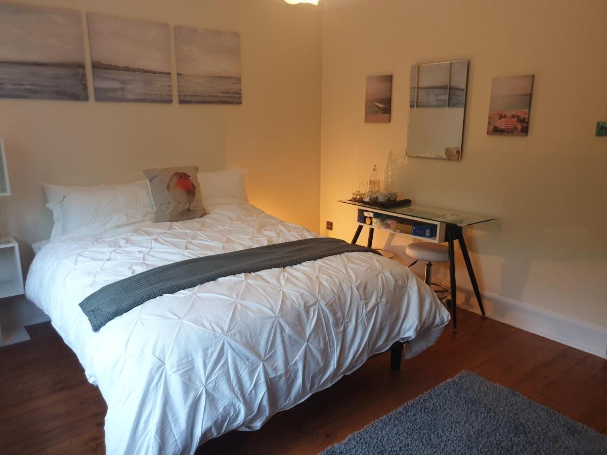 Little Robin Gate - Free Parking - Central - 10 Min Walk To Train Station Борнмът Екстериор снимка